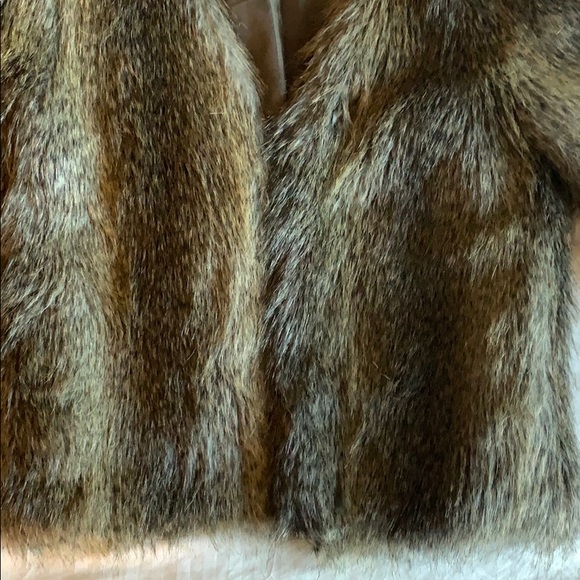 Faux fur coat! - Picture 5 of 5
